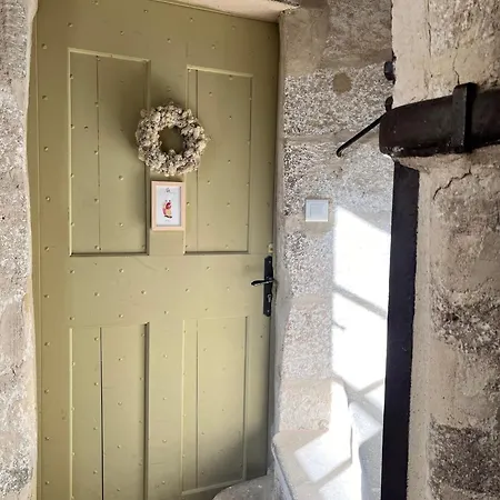 'petit Beguin' Au Coeur D'uzes