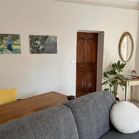 'petit Beguin' Au Coeur D'uzes Uzès