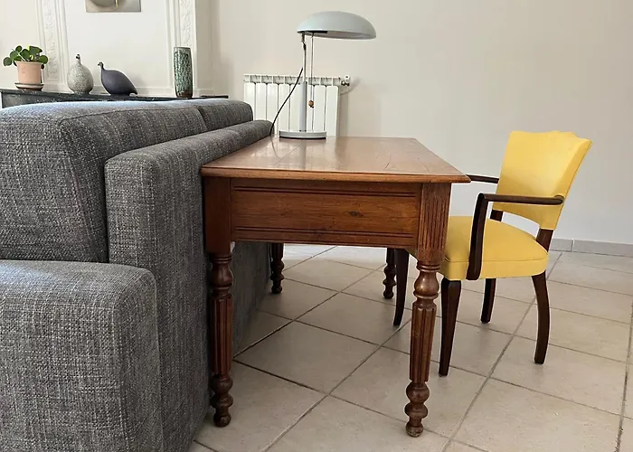 'petit Beguin' Au Coeur D'uzes شقة Uzès