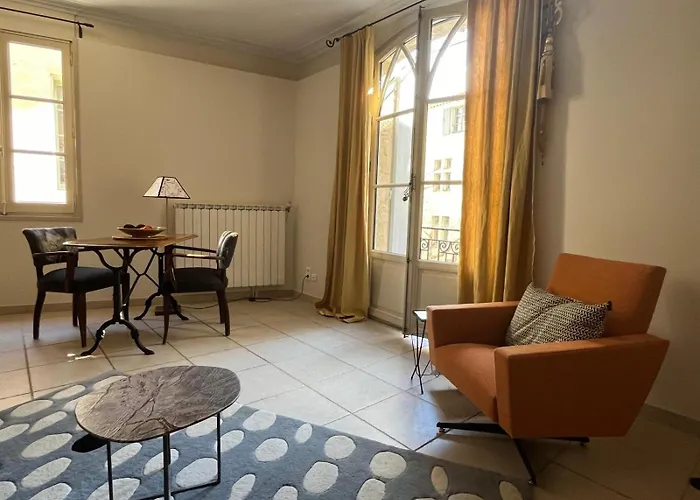 'petit Beguin' Au Coeur D'uzes Uzès