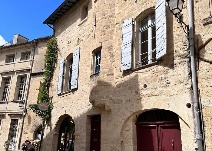 شقة 'petit Beguin' Au Coeur D'uzes *