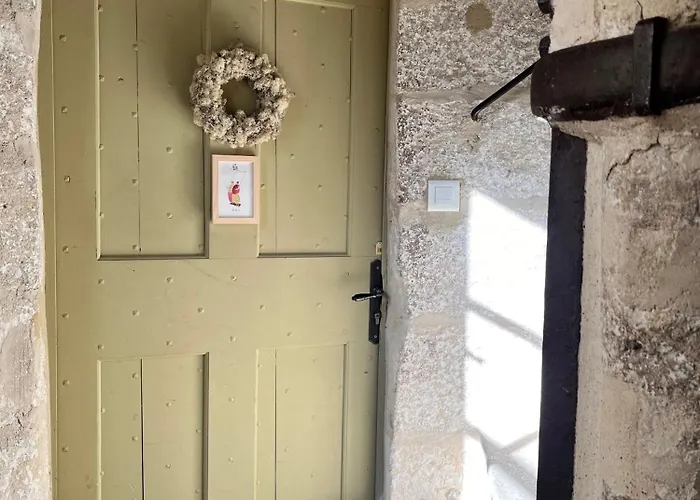 'petit Beguin' Au Coeur D'uzes