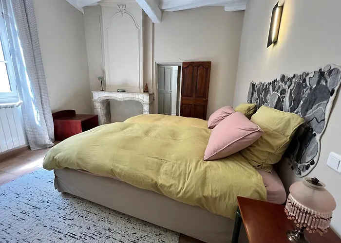شقة 'petit Beguin' Au Coeur D'uzes *