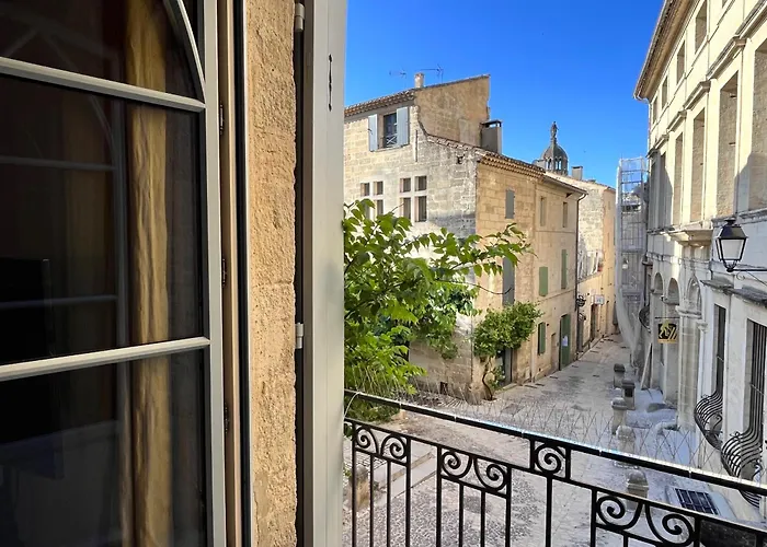 'petit Beguin' Au Coeur D'uzes